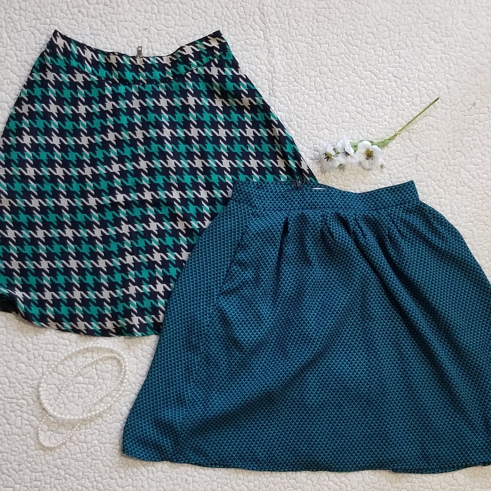 Lot of 2 - Brooklyn Industries skirts size small